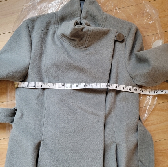 KENNETH COLE Convertible Collar Wool Blend Belted Maxi Coat Sage Color in Size 4 - Picture 6 of 9